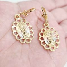 14k Gold Plated Virgen Mary Earrings Women New-Aretes De La Virgen Baado En 14k. Size 1.5" Aprox New Offers Acepted Coach Earrings, 14k Gold Plated Jewelry, Minnie Mouse Earrings, Witch Earrings, Vintage Stud Earrings, Spider Earrings, Bottle Earrings, Amber Earrings, Earring For Women