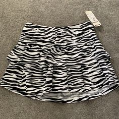 Zebra Print Skort Nwt Size 3t Zebra Skirt, Zebra Print Skirt, Jumping Beans, Y2k Clothes, Layered Skirt, Kids Bottoms, Zebra Print, Mini Skirts, Black And White