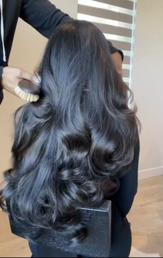 Black Hair With Dimension, Hair With Dimension, Aesthetic Corporate, 1940s Hair, Hairstyle Black, Black Hair Aesthetic, Formal Hairstyles For Long Hair, 1940s Hairstyles, Brown Hair Inspo