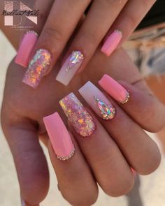 Pink Bling Nails, Fancy Nail Art, Glitter Gel Nails, Nails Design With Rhinestones, Simple Acrylic Nails, Short Square Acrylic Nails, Hot Nails, Xmas Nails, Square Acrylic Nails