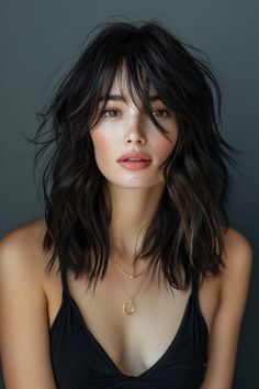 Soft Curtain Bangs, Fall Hair Color For Brunettes, Penteado Cabelo Curto, Long Black Hair, Curtain Bangs, Short Bob Hairstyles, Hair Dos, Long Black, Hairstyles With Bangs