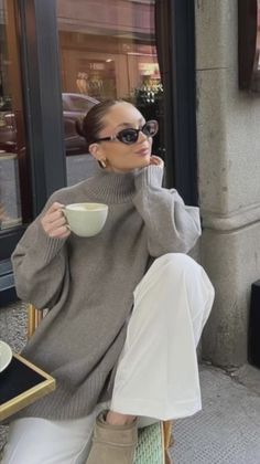 old money aesthetic, classy Fashion 90s Style, Ny Outfits, Fashion 50s, Corporate Attire, Cold Outfits, Mode Inspo