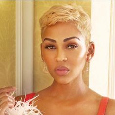 Short Blonde Pixie Cut, Short Blonde Curly Hair, Short Blonde Pixie, Blonde Pixie Cut, Meagan Good, Blonde Wigs, Hair Wigs For Black Women, Honey Blonde Hair, Honey Hair