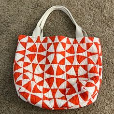 Basically Brand New Quilt Purse Red Cotton Bag For Summer, Red Summer Bag For Everyday, Retro Red Shoulder Bag For Summer, Summer Red Everyday Bags, Retro Red Bags For Summer, Retro Red Summer Bag, Retro Red Summer Bags, Retro Red Cotton Bag, Red Cotton Beach Bag