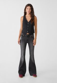 Low Rise Flare Jeans, Jean Flare, Back Patch, Metal Buttons, Flare Jeans, Patch Pocket, Low Rise, Portugal, Trousers