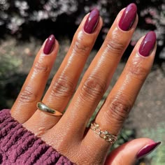 Fall Nails African American, Autumn Nails Dark Skin, Oval Nails Black Women, Fall Nails For Dark Skin, Black Skin Nails, Short Nails Dark Skin, Autumn Color Nails, Nail Influencer, Nail Esthetics