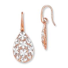 These lovely teardrop earrings for her feature a flower pattern and are crafted of sterling silver with a rose-gold-tone finish. The earrings secure with fishhook backs. Silver Necklace Diamond, Silver Diamond Necklace, Jewelry Advice, Necklace Diamond, Jewelry Lookbook, Pretty Rings, Accessories Jewelry Earrings, Earrings Sterling Silver, Silver Diamonds