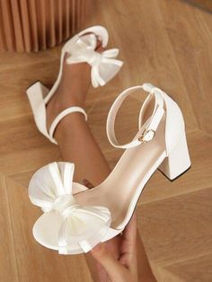 Cute Elegant Heels, Shoes With Small Heels, Cute Block Heels, Heels With Small Heel, Ladies Shoes Heels, White Heels With Bow, High Heels For Girls, Small Shoe Storage, Clubbing Shoes