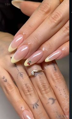 Nail Almond Design Ideas, 22nd Birthday Nails, Los Angeles Nails, Nails Almond Design, Aesthetic Almond Nails, Kendall Jenner Nails, Almond Acrylic Nails Designs, Belle Nails, Acrylic Nails Almond Shape