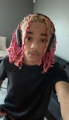 #dreadstyles #dreadlocks #dreads #dreadhead #dreadstagram #dreadlocklove #locstyles #locs #locjourney #hairstyles #haircolor #dyedhairideas #pinkhair #model Pink Dreadlocks Men, Long Dreadlocks Men, Purple Dreads, Pink Dreads, Taper Fade Short Hair, Dread Hairstyles For Men