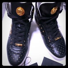 Men’s Versace Sneakers- European Size 39 (Which Is A Men’s 7) Black With Gold Hardware. Gently Used, Great Condition. Box, Tags & Dust Bag Included. Versace Sneakers, Mens Shoes Sneakers, Air Jordan Sneaker, Gold Hardware, High Top Sneakers, Versace, Men's Shoes, Sneakers Nike, Dust Bag