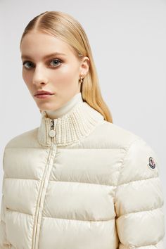 Lightweight and water-repellent, the Arcelot women's down jacket is crafted from nylon laqué. The short puffer pairs the glossy fabric with a plush knit trim for added warmth—a detail found throughout the collection. Personalized Jacket, Cardigan Shirt, Ski Pants, Summer Gifts, Shell Jacket, Boot Accessories, Outerwear Outfit, Ski Jacket, Baby Girl Shoes