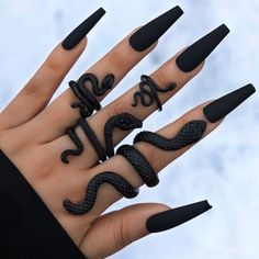 Cool Snake Set Of 4 Different Sized Rings Exact Measurements In Picture New Never Used Nwot Slytherin Jewelry, Edgy Jewelry, Expensive Jewelry Luxury, Snake Jewelry, Snake Design, Pretty Jewelry, Expensive Jewelry, Snake Ring, Cute Rings