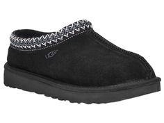 UGG: Tasman in Black 2022 Christmas List, Fuzzy Heels, Wishlist Christmas, Womens Casual Boots, Ugg Tasman Slippers, Shoes Slides, Over The Calf Socks, Mens Boots Casual, Black Uggs