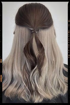 Hair Color Idea Brown Hair With White Peekaboo, White Peekaboo Hair, Two Tone Hairstyle, Brown Hair Underneath, Hair Dyed Underneath