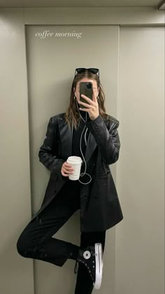 Corporate Outfits, Outfits With Converse, Elegante Casual, All Black Outfit