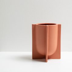 Chester Small Planter CERAMICS BEN DAVID BY KAS Raw Sienna Small 17x17x21cm Raw Sienna, Australian Boutique, Colourful Cushions, Small Planter, Plant Collection, Porcelain Vase, Candle Set, Chester, Ceramic Vase