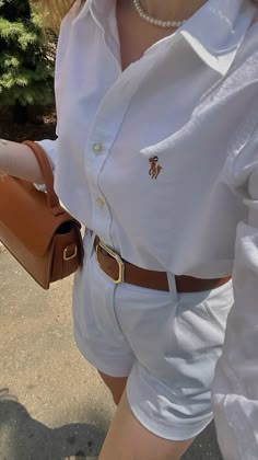 Polo Outfits For Women, Polo Ralph Lauren Outfits, Corporate Attire Women, Elegantes Outfit Damen, Adrette Outfits, Classy Business Outfits, Old Money Outfits, Casual Chic Outfits, Polo Outfit