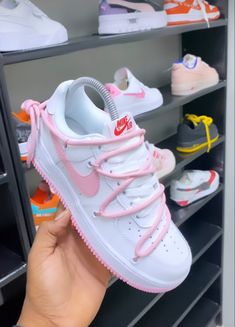 Trending Footwear, Pretty Sneakers, Jordan Low, White Nike Shoes, Rainbow Shoes