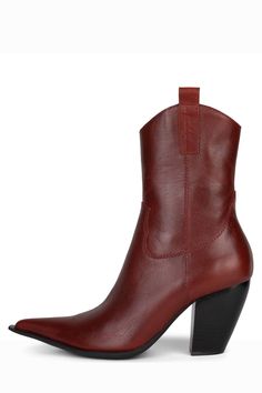 ROUND-UP YYH Red 6 Boot Fits, In Her Shoes, Western Boot, Fall Winter 2024, Crazy Shoes, Boots Heels, Round Up, Winter 2024, Platform Boots