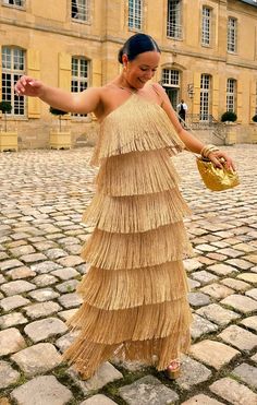 Gatsby Maxi Dress ~ Pink Fringe – Show Me Your Mumu Neutral Wedding Guest Dress, Fringe Dress Outfit, Fringe Show, Wedding Entourage, Gold Fringe, Elegant Party Dresses, Guest Attire, Wedding Attire Guest, 5th Anniversary