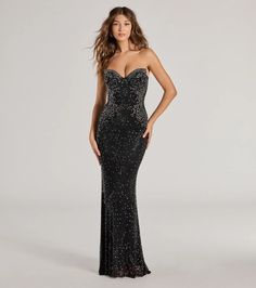 Exude luxe glamour at your next black-tie affair in the Adelyn formal dress crafted with lined mesh fabric and silver and tonal rhinestone embellishments in a gorgeous starburst design. It features a strapless sweetheart neckline with a structured bust, a secure back zipper closure, and a floor-sweeping mermaid silhouette to hug your curves.Fit & FeaturesSheer mesh fabric with liningSilver and tonal rhinestone embellishmentsStrapless sweetheart neckline, built-in padded underwire bustHigh wa Mermaid Dress Black, Strapless Mermaid Dress, White Holiday Dress, Formal Long Dresses, Sequin Holiday Dress, Long Dresses Casual, Short Formal Dresses, Red Holiday Dress, Fall Bridesmaid Dresses