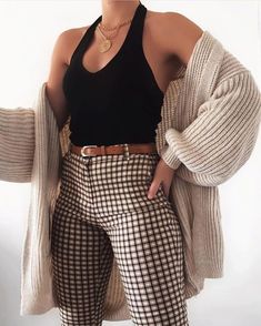 Summer Outfits Minimalist, Outfits Minimalist, Summer Trends Outfits, New Years Outfit, Summer Dress Outfits, Winter Trends, Fashion Dresses Casual, Mode Inspo, Plaid Pants