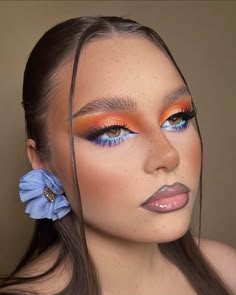 Make Up Looks Orange, Drawings Of Birds, Trucco Glam, Make Up Aesthetic, Competition Makeup, Moms And Daughters, Drawing Birds, Up Aesthetic, Makeup Skills