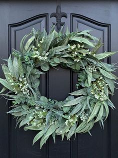 Bayleaf greenery wreath Bay Leaf Wreath, Laurel Tree, Leaf Projects, Modern Wreath, Artificial Eucalyptus, Summer Door Wreaths, Tulip Wreath, Artificial Foliage, Pine Wreath