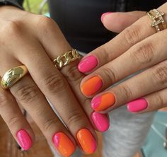 Nails For Los Angeles, Nails Two Colors, 2023 Nails Short, Short Painted Nails, Colorblock Nails, Pink Orange Nails, Nails Summer 2023, Nails Short Acrylic, Nails Funky