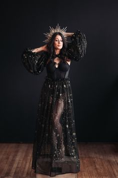 Dream Halloween Costume, Celestial Costume Halloween, Cosmic Outfit Aesthetic, Chic Witch Costume, Moon Inspired Costume, Celestial Goddess Costume, Cosmic Costume Women, Moon Witch Costume Dresses, Celestial Party Outfit