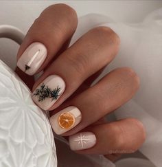 Nail Art Noel, Minimal Nails, Floral Nails, Holiday Nails, Nude Nails