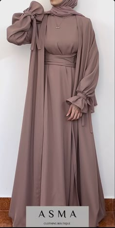 Pretty Abayas Aesthetic, Abaya Designs Aesthetic, Burkha Designs, Abaya Designs Latest, Islamic Fashion Dresses, Abaya Outfit