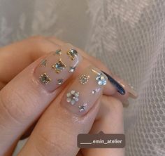 Boho Nails, Confetti Nails, December 01, Minimal Nails, Nail Stuff, Pretty Nail Art Designs, Pretty Gel Nails, Nail Tattoo, Ideas Nails