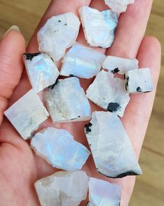 Rainbow Moonstone Aesthetic, Rainbow Moonstone Affirmation, Luxury Natural Moonstone Gemstones, Rainbow Moonstone Crystal, Crystal Names, Crystal Seashells