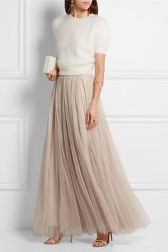 Wedding Dress Winter, Winter Wedding Guest, Wedding Guest Outfit Winter, Aesthetic Hiking, Skirt Diy, Shoes Hiking, Tulle Long Skirt, Winter Wedding Guests, Spring Hiking