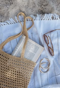 Coastal Aesthetic, Coastal Granddaughter, Coastal Grandmother, Raffia Bag, Summer Dream, Summer Inspo