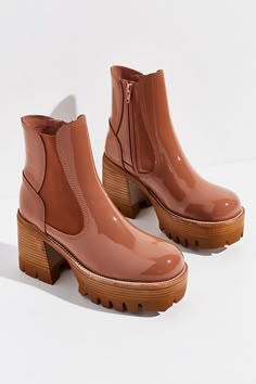 Hendrix Heels, Upcoming Fashion Trends, Jeffrey Campbell Boots, Foot Soak, Platform Ankle Boots, Crazy Shoes, Dream Shoes, Looks Style