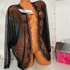 New With Tags Victoria’s Secret Very Sexy Robe Kimono Lingerie Floral Lace Size Medium/Large Price Firm Kimono Lingerie, Sleepwear Robe, Floral Lace, Women's Intimates, Victoria’s Secret, Victoria's Secret, Lingerie, Size Medium, Tags