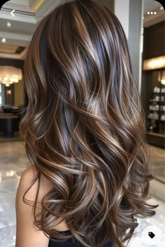 Celebrities Hairstyles, Balayage Hair Caramel, Brown Hair Looks, Brown Hair Balayage, Beauty Tips For Hair, Female Celebrities