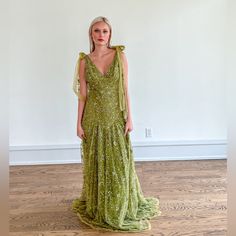 Monique Lhullier Green Beaded Gown, Size 6 Beaded Green Dress, Beaded Formal Dress, Beaded Gown, Green Bead, Formal Dress, Green Dress, Limited Time, Size 6, Formal Dresses