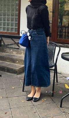 Denim Skirt Outfit Hijab, Ootd Celana Jeans Biru, Hijab Outfit Jeans, Ootd Jeans Kulot Hijab, Jeans Outfit Hijab