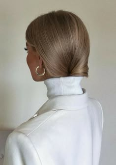 Old Money Hair, Money Hair, Vanilla Blonde, Layered Haircuts Shoulder Length, Neutral Blonde, Honey Blonde Hair, Perfect Girl, Girl Haircuts, Summer Hair Color