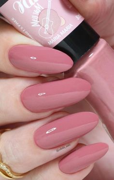 Gel Nails Shape, Nail Paint Shades, Boho Nails, Minimal Nails Art, Sassy Nails, Stylish Nails Designs, Spring Nail Colors, Minimal Nails, Nail Candy