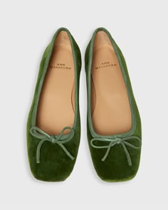 Square-Toe Ballet Flat in Avocado Velveteen | Shop Ann Mashburn Winter Shoes For Women Work Business Casual, Ballet Flats 2024, Ballet Flats And Jeans, Ballet Flats Aesthetic, Forest Green Shoes, Styling Flats, Emerald Shoes, Green Ballet Flats, Outfit Rotation