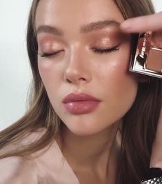 Light Nude Makeup, Make Up Sposa, Maquillage On Fleek, Romantic Makeup, Going Out Makeup, Bridal Makeup Looks, Glamour Makeup, Makeup Looks Tutorial