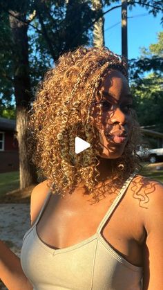 Natural Hair Styles For Short Hair Easy, Boho Knotless Bob With Color, Blonde Boho Bob Braids, Knotless Boho Bob Braids, Blonde Boho Bob, Blonde Boho Knotless Braids Bob, Boho Knotless Braids Bob With Color, Boho Locs Bob, Honey Blonde Boho Knotless Braids Bob