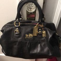 Approximately 37” Long And 20” Tall. Beautiful Bag Still In Good Condition. Birken Bag, Bags Y2k, Vintage Coach Bag, Coach Satchel, Vintage Coach Bags, Metallic Purse, Wicker Bags, 2000s Vintage, Brown Leather Bag