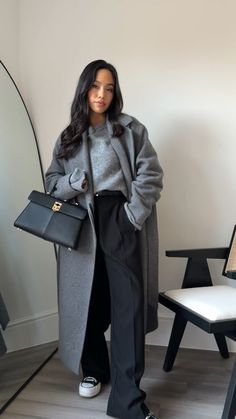 Winter Capsule Closet, Winter Grey Coat Outfit, Winter Grey Outfit, Casual Fits Winter, Upstate Ny Fall Outfit, Winter Outfit Inspiration 2024, Cute Winter Outfits Midsize, Winter City Break Outfit Cold Weather, Winter Outfits With Tennis Shoes