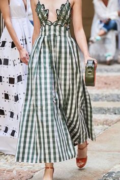 Mario Dice, Dorothy Dandridge, Wedding Guest Outfit Summer, Plaid Fashion, Guest Outfit, Plaid Dress, Mode Inspiration, Outfit Summer, White Mini Dress